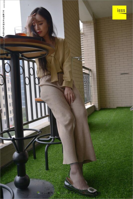 [IESS異思趣向] 2018.04.15 絲足便當218：《小羽、船襪、短絲和平底鞋》精簡版 [99P/114MB]-無料攝影圈