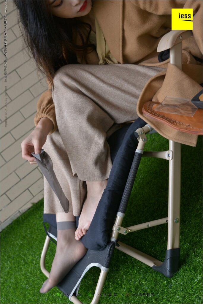 [IESS異思趣向] 2018.04.15 絲足便當(dāng)218：《小羽、船襪、短絲和平底鞋》精簡(jiǎn)版 [99P/114MB]插圖2