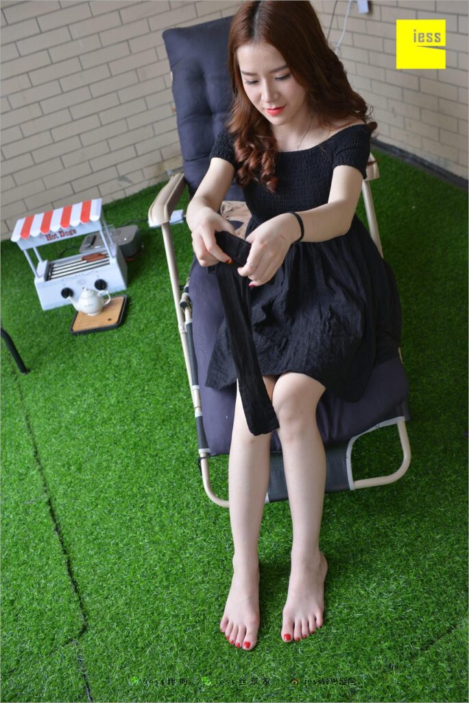 [IESS異思趣向] 2018.06.25 絲足便當244：《名利姐的嘿絲大特寫》名利姐 [98P/142MB]插圖