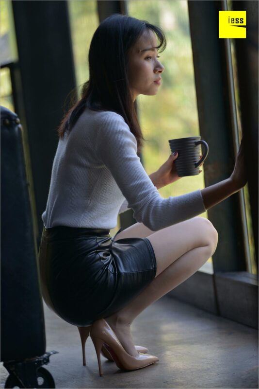 [IESS異思趣向] 2018.08.13 絲足便當260：《34碼的小滿足》阿離 [95P/56.2MB]-無料攝影圈