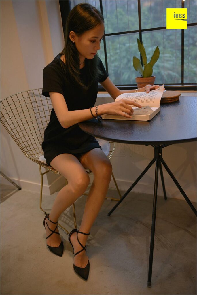 [IESS異思趣向] 2018.08.17 絲足便當(dāng)262：《小六》[98P/64.3MB]插圖