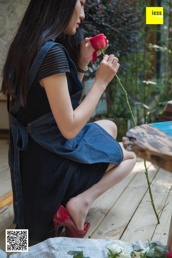 [IESS異思趣向]【魔鬼周三】特刊30期 – 花藝師婉萍 [99P/67.4MB]插圖3