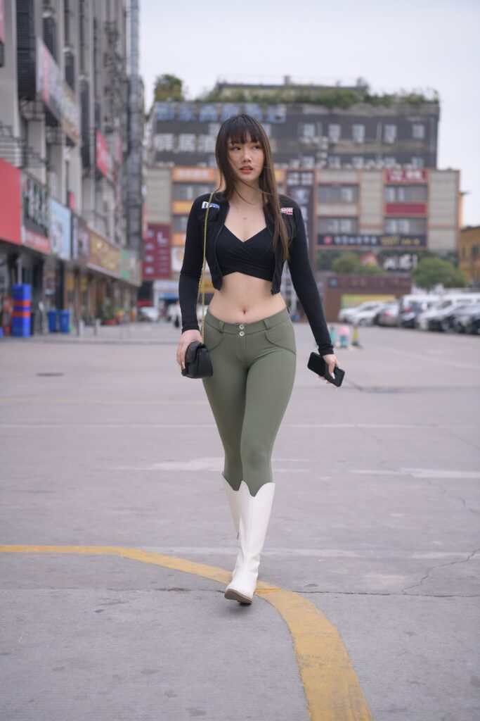 精選街拍 No.431 魅力四射的緊身褲美女（一） [75P/80M]插圖1