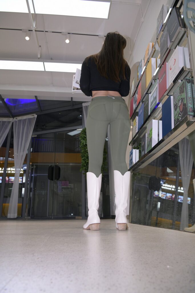 精選街拍 No.435 魅力四射的緊身褲美女（五） [78P/147M]插圖2