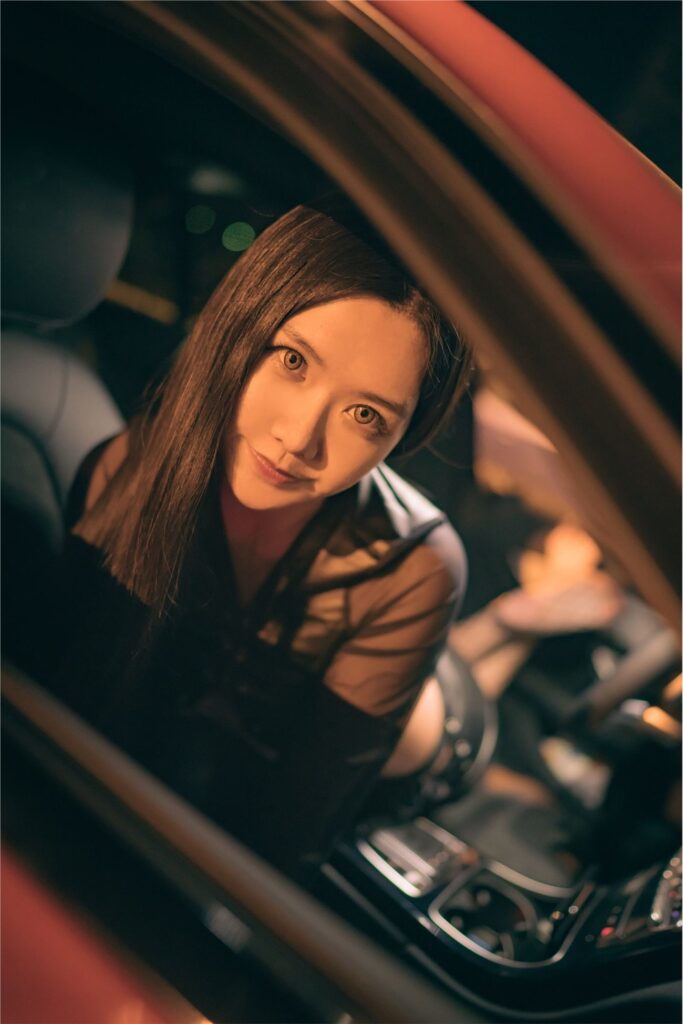 精選街拍 No.437 源紗希喵喵喵  香車(chē)美人 [16P/6M]插圖2