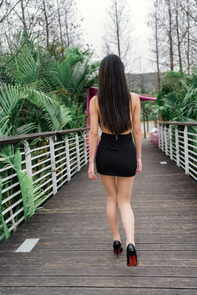 精選街拍 No.450 身材非常不錯(cuò)的美女外拍（三） [99P/215M]插圖