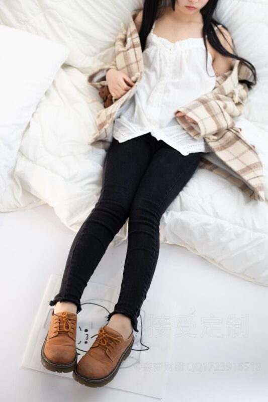 森蘿財團(tuán)精品@愛花寫真-ALPHA-018 初冬肉絲妹妹泡腳 [121P/1.56GB]-無料攝影圈