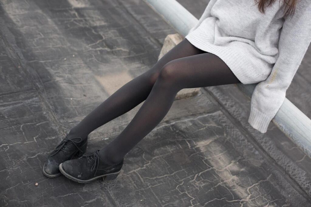 森蘿財(cái)團(tuán)精品寫(xiě)真@BETA-007 天臺(tái)黑絲 [47P/285MB]插圖2