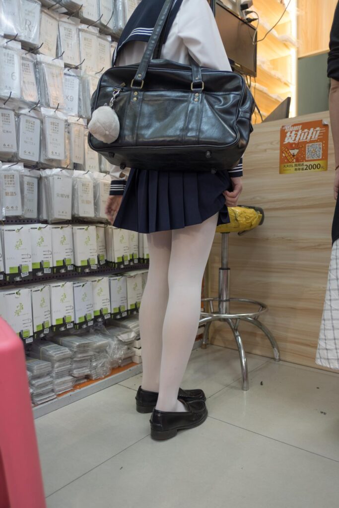 森蘿財(cái)團(tuán)精品寫真@BETA-017 白絲水手服 [83P/688MB]插圖