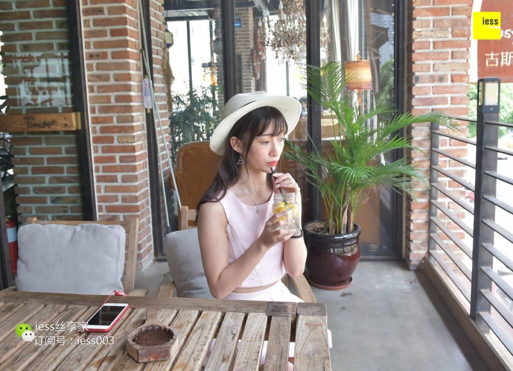 [IESS異思趣向] 2017.07.21 絲享家027：《除了白 還是白》秋秋 [99P/71MB]插圖2
