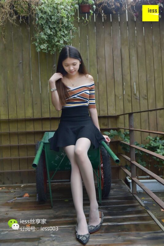 [IESS異思趣向] 2017.08.07 絲享家037：《超美高挑的七七》七七 [99P/75.7MB]-無料攝影圈