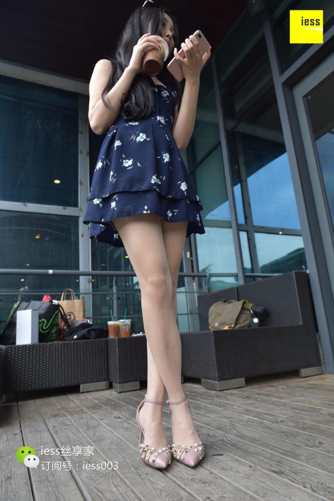 [IESS異思趣向] 2017.08.08 絲享家038：《在星巴克曬太陽的姑娘Ⅱ》欣欣 [99P/73.2MB]插圖