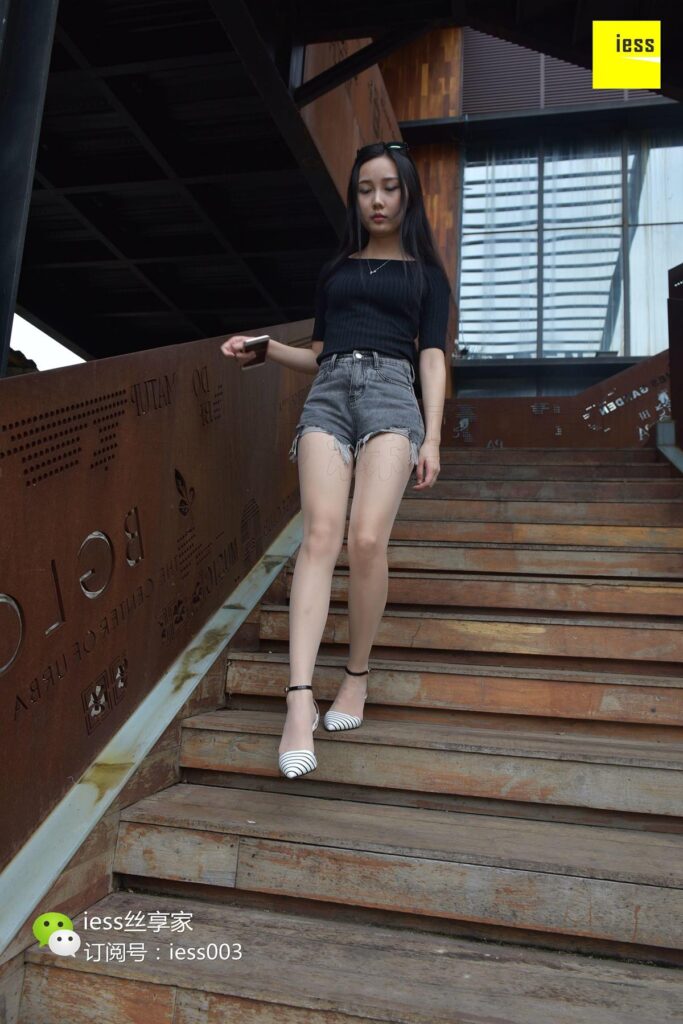 [IESS異思趣向] 2017.08.25 絲享家051：《超短熱褲肉絲Ⅱ》欣欣 [99P/67.5MB]插圖