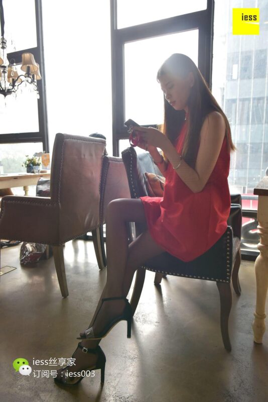 [IESS異思趣向] 2017.09.04 絲享家057：《裸足與嘿絲》七七 [99P/68.2MB]-無料攝影圈