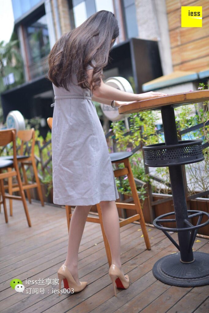 [IESS異思趣向] 2017.11.09 絲享家100：《佳佳牌飛機現(xiàn)在開始登機》佳佳 [99P/45.9MB]插圖3