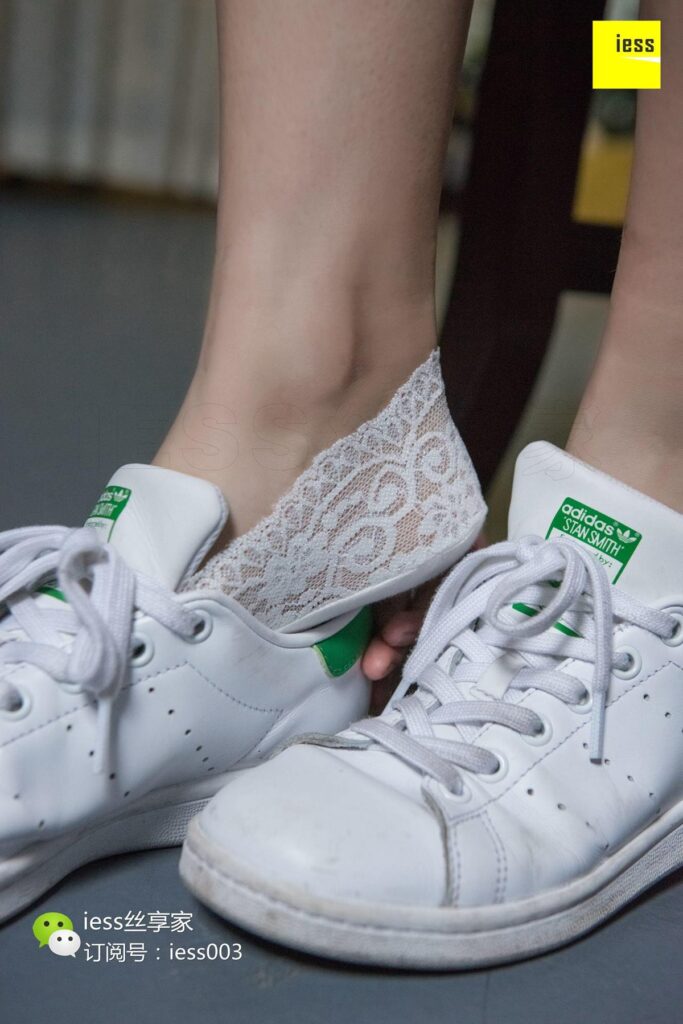 [IESS異思趣向] 2017.11.10 絲享家101：《雪白的船襪美足》晶晶 [96P/51.6MB]插圖3