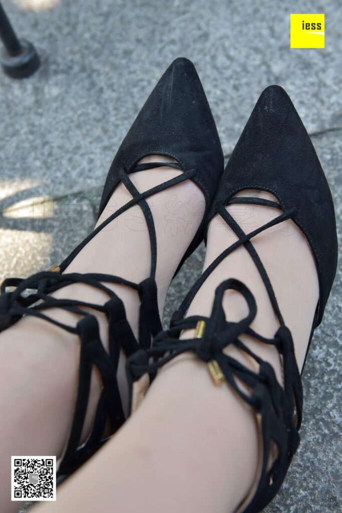 [IESS異思趣向] 2017.12.08 絲享家121：《陽光映在肉絲高跟上》紫紫 [99P/53.4MB]插圖2