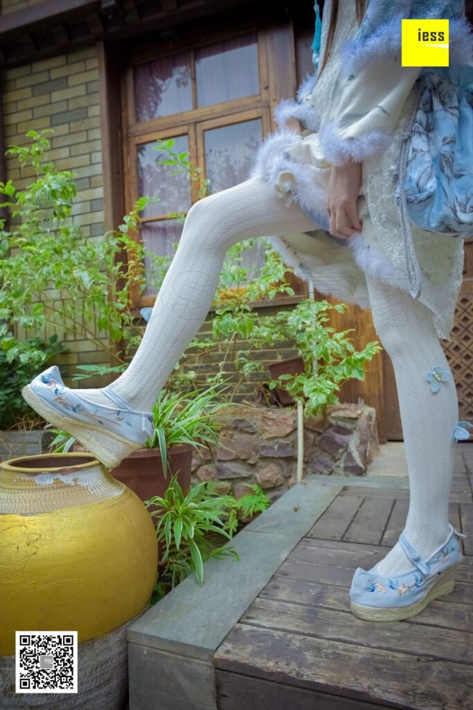 [IESS異思趣向] 2017.12.11 絲享家122：木木《漢服繡花鞋白色襪》[96P/50.8MB]插圖3