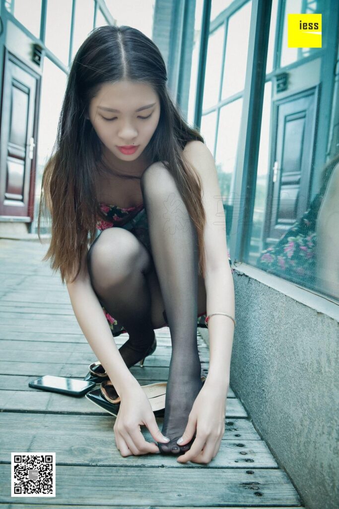 [IESS異思趣向] 2017.12.14 絲享家125：《小碎花與嘿絲》七七 [98P/63.6MB]插圖2