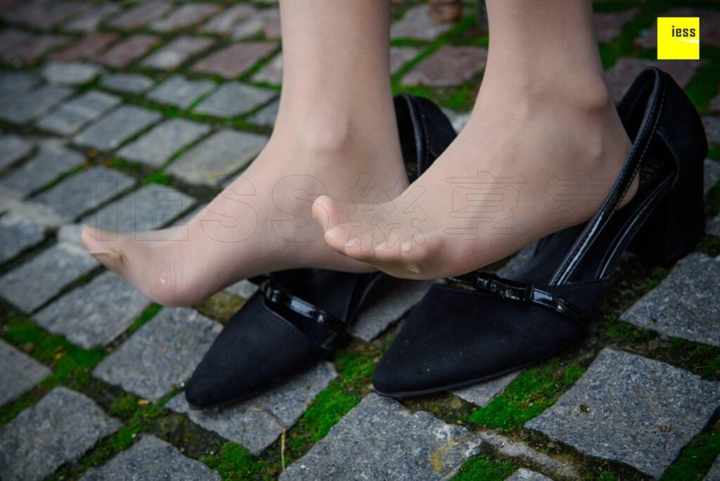 [IESS異思趣向] 2018.02.01 絲享家161：《玫瑰與肉絲》婉萍 [99P/56.8MB]插圖2