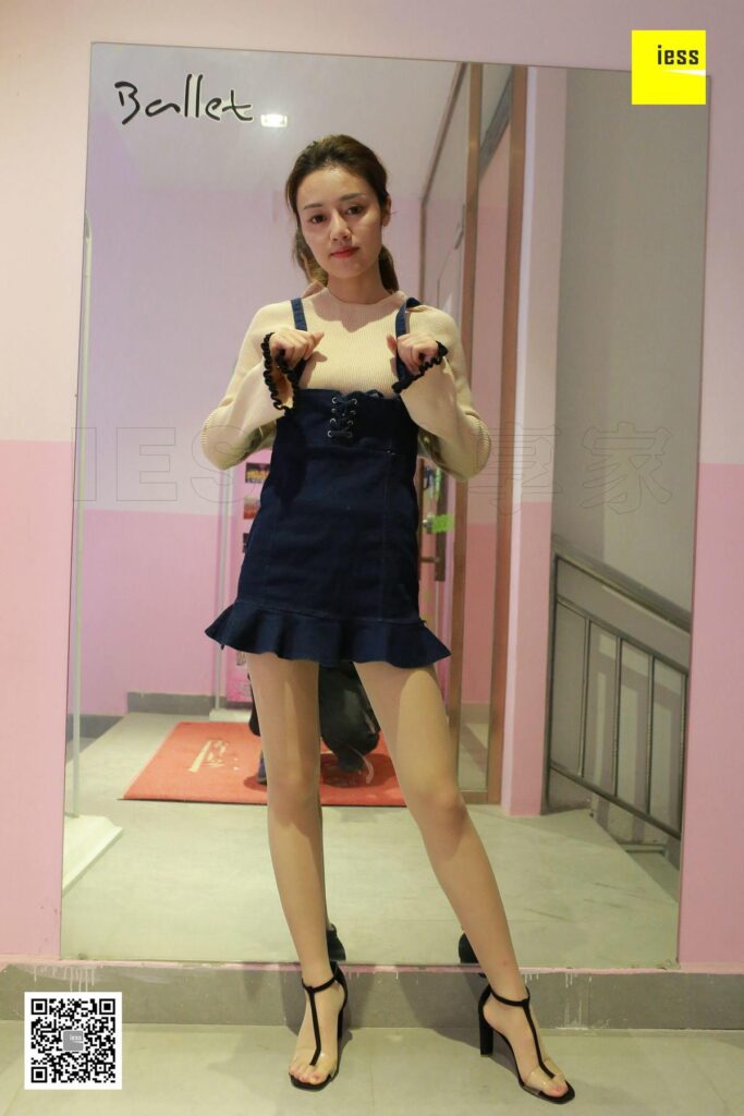 [IESS異思趣向] 2018.04.16 絲享家211：《牛仔短裙與肉絲涼高》晶晶 [99P/36.7MB]插圖2