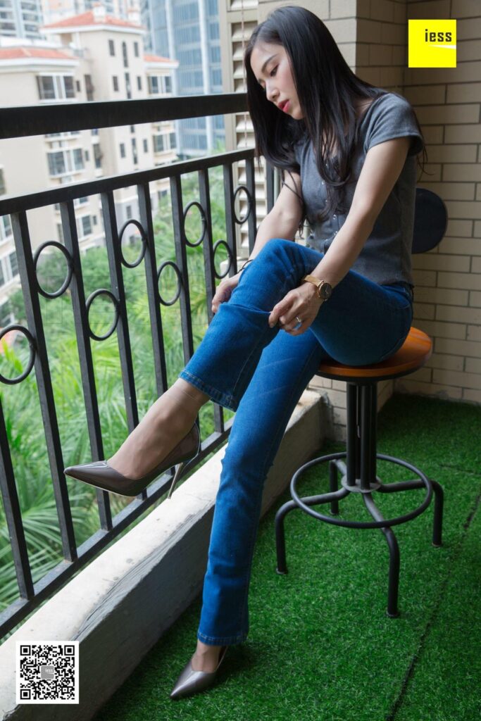 [IESS異思趣向] 2018.05.21 絲享家236：《辣媽的喇叭褲短絲》辣媽君君 [99P/53.1MB]插圖