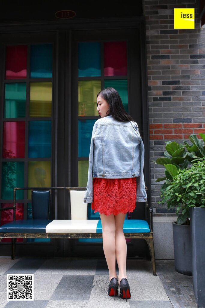 [IESS異思趣向] 2018.06.13 絲享家253：《辣媽帥氣街拍》辣媽 [90P/48.5MB]插圖