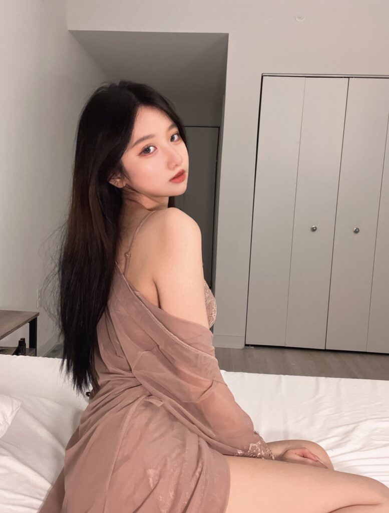 動(dòng)漫博主果咩醬w 033 入夜 [45P/3V/390MB]插圖2