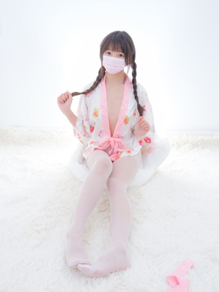 森蘿財團(tuán)寫真 春雪 03E4K[112P/2V/5.60GB]插圖