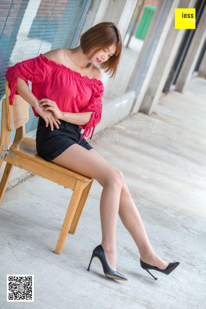 [IESS異思趣向] 2018.08.21 絲享家299：《幼師桃子的短褲》桃子 [95P/39.1MB]插圖3