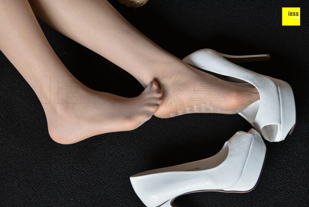 [IESS異思趣向] 2018.08.31 絲享家307：《魚嘴的幻想》七七 [90P/41.5MB]插圖2