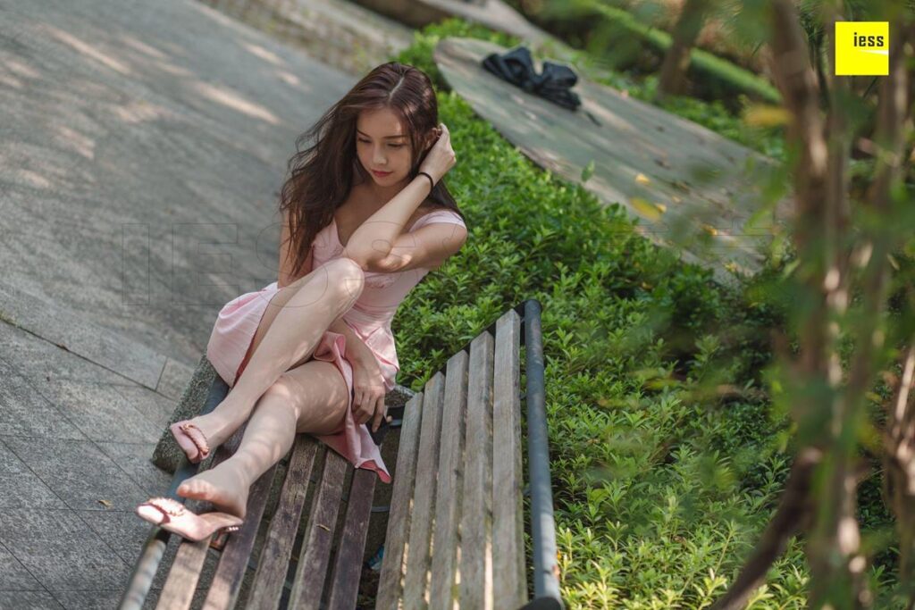 [IESS異思趣向] 2018.09.13 絲享家315：《小羽公園陽光浴》小羽 [83P/61.2MB]插圖3