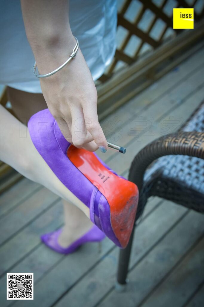 [IESS異思趣向] 2018.10.01 絲享家327：《透視趾縫媚紫高跟》七七 [90P/42MB]插圖2