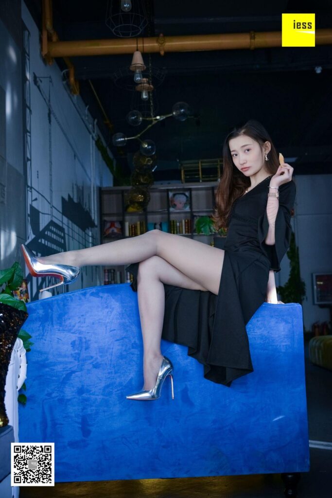 [IESS異思趣向] 2018.11.01 絲享家350：《秋秋舞蹈開衩裙》秋秋 [95P/37.7MB]插圖