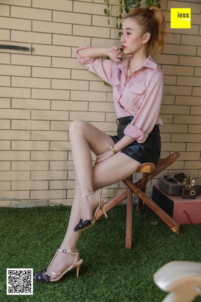 [IESS異思趣向] 2018.12.06 絲享家375：《秋秋的小皮裙》秋秋 [87P/44.6MB]插圖2