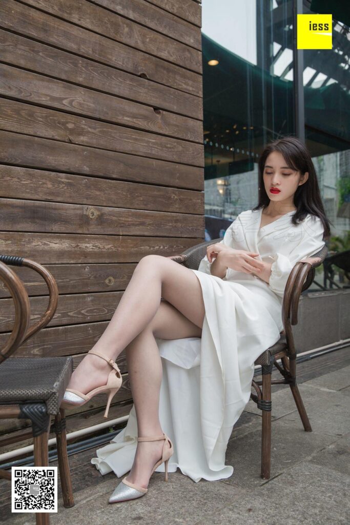 [IESS異思趣向] 2019.01.03 絲享家394：《烈焰紅唇白長裙》姍姍 [84P/42.5MB]插圖