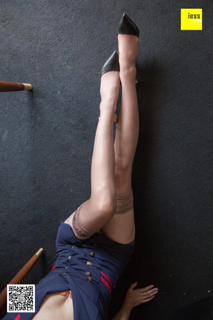 [IESS異思趣向] 2019.01.15 絲享家402：《秋姐的雙層襪子》秋秋 [81P/42.4MB]插圖2