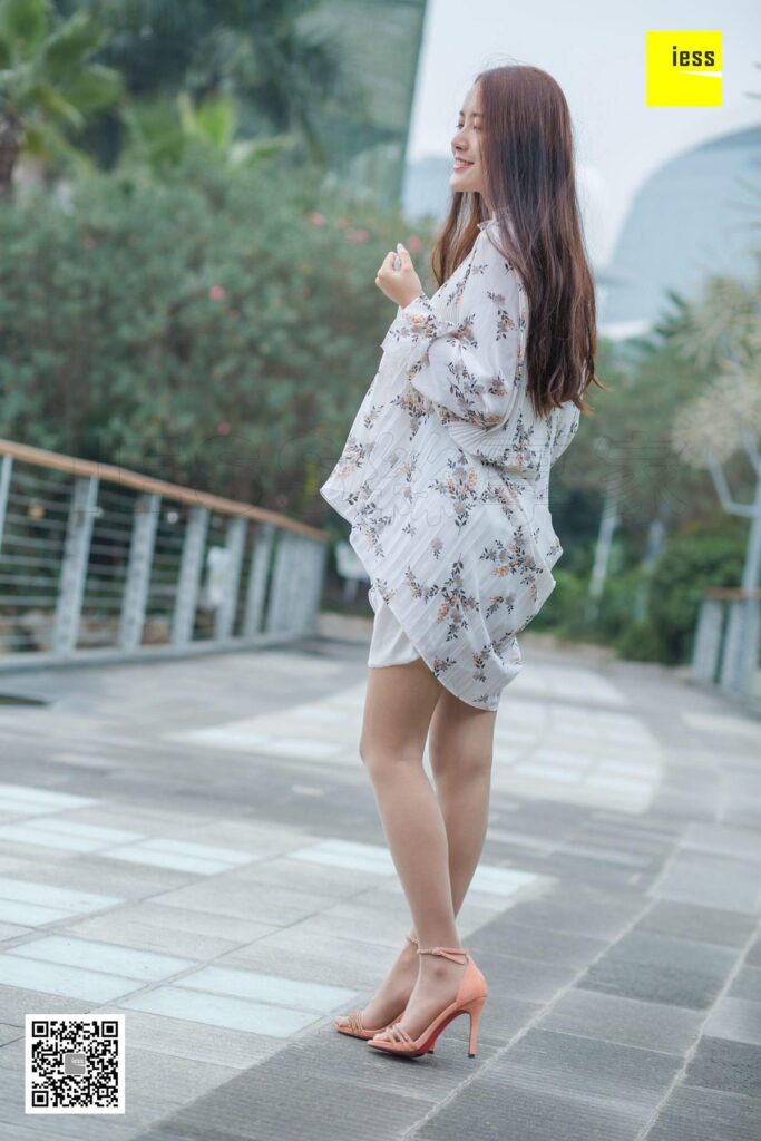 [IESS異思趣向] 2019.02.01 絲享家414：《婉萍飄飄仙女裙》婉萍 [95P/44MB]插圖1