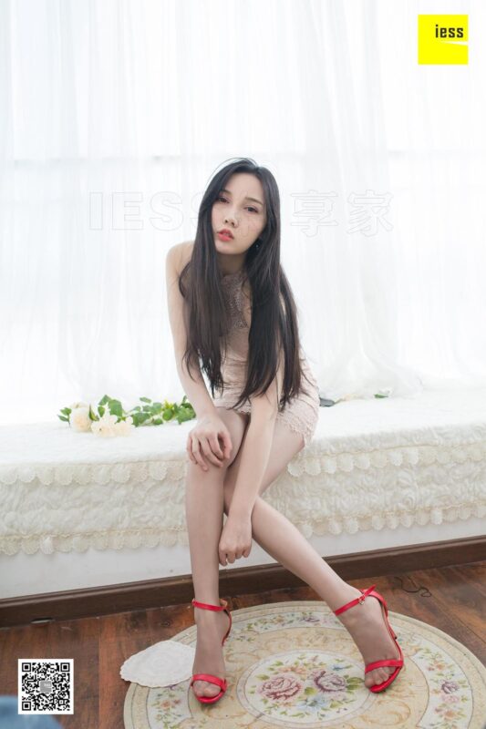 [IESS異思趣向] 2019.03.19 絲享家444：《文欣的雷絲小裙》文欣 [93P/30.3MB]-無料攝影圈