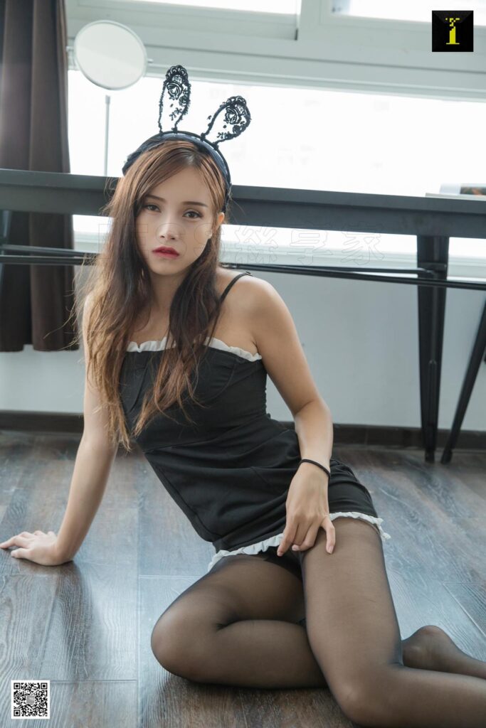 [IESS異思趣向] 2019.06.03 絲享家498：《羞澀的兔兔小羽》小羽 [71P/28.1MB]插圖1