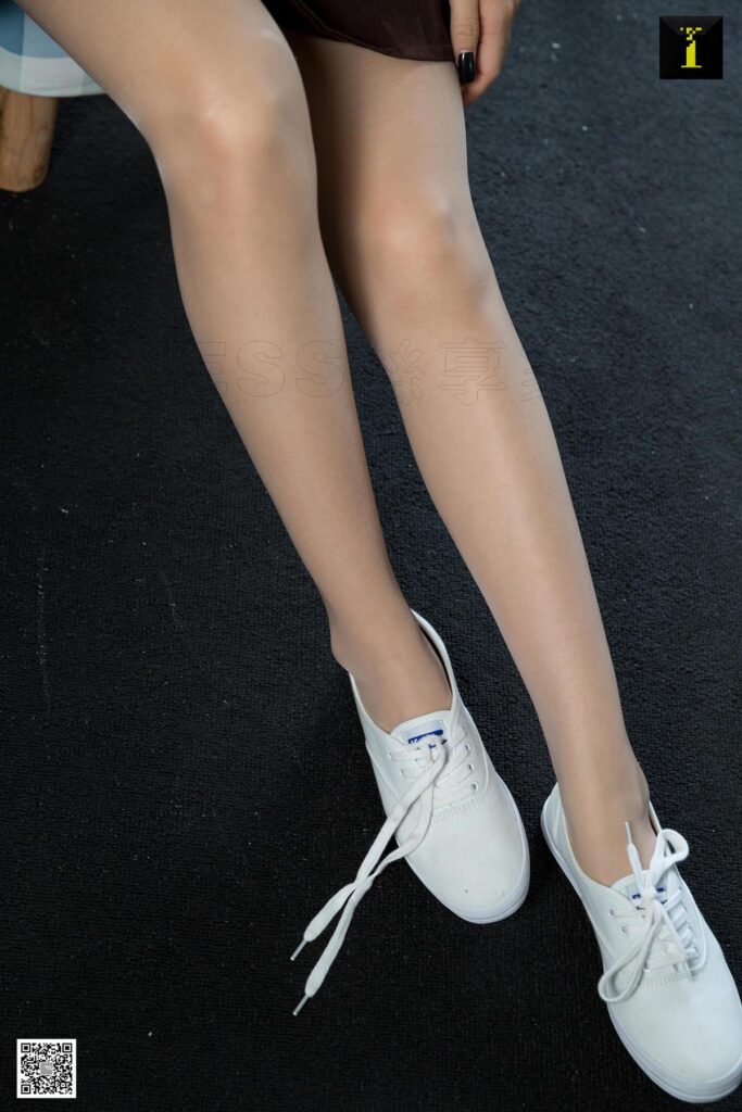 [IESS異思趣向] 2019.07.13 絲享家527：《JK也可以嫵媚》可樂 [90P/37MB]插圖1