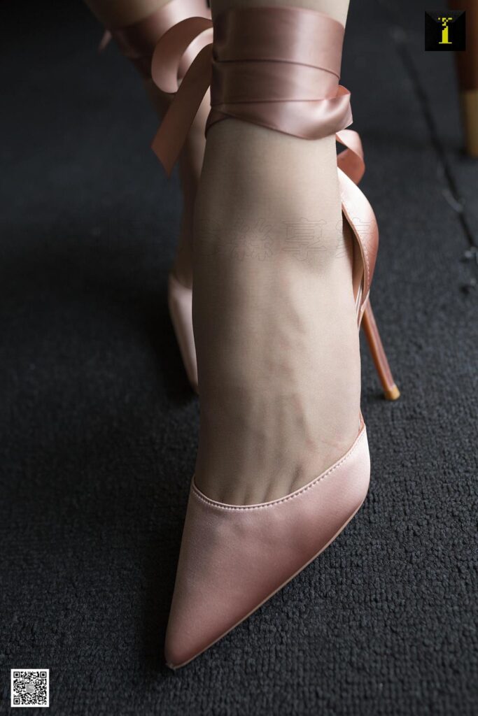 [IESS異思趣向] 2019.08.26 絲享家558：糖糖《糖果般的足》[90P/39MB]插圖1