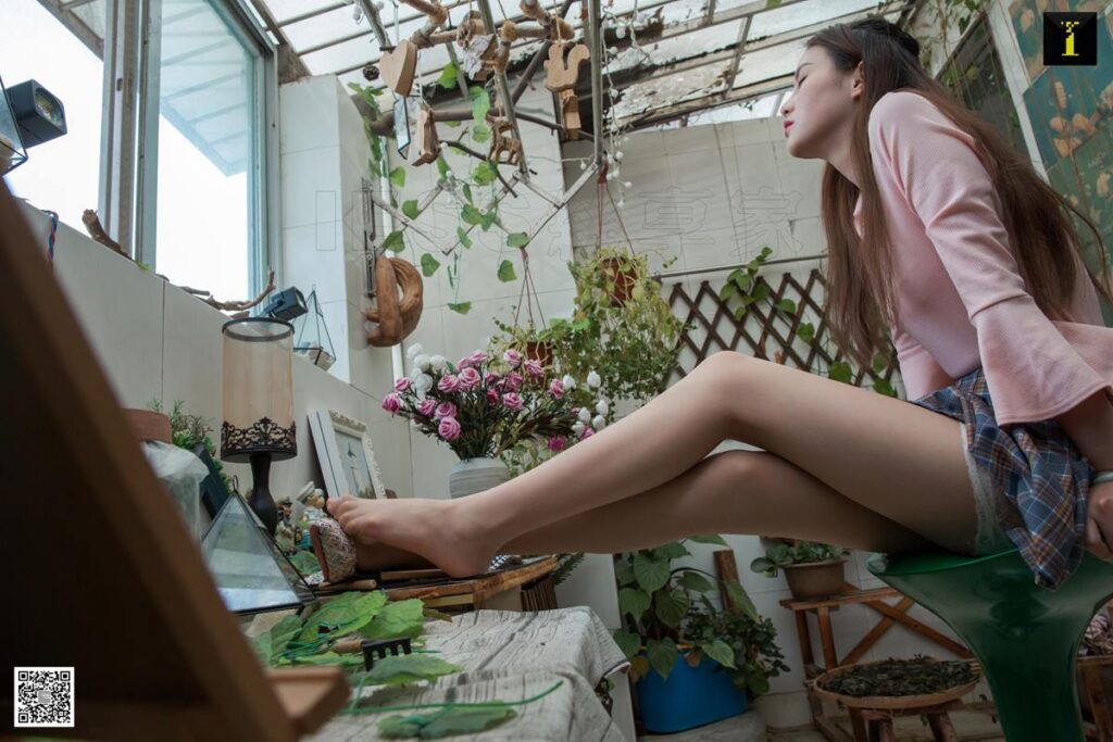 [IESS異思趣向] 2019.09.06 絲享家566：九妹《九妹爬下屋頂后》[82P/41MB]插圖1