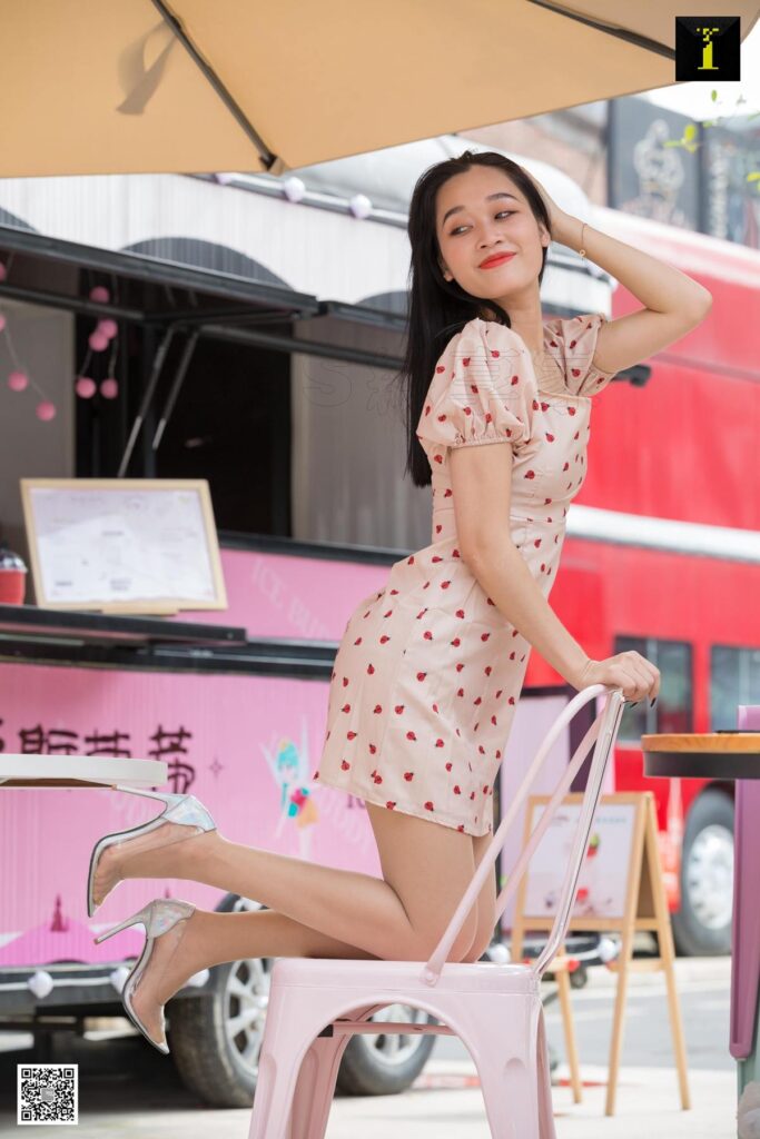 [IESS異思趣向] 2019.10.11 絲享家586：可樂(lè)《少女感街拍》[90P/33.2MB]插圖3