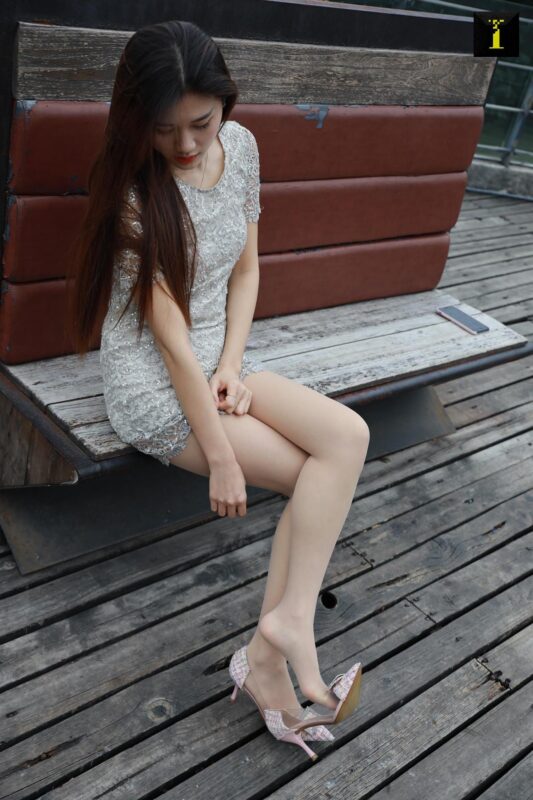 [IESS異思趣向] 2019.12.10 絲享家634：羽西《霧里的羽西姐姐》[94P/34.9MB]-無料攝影圈