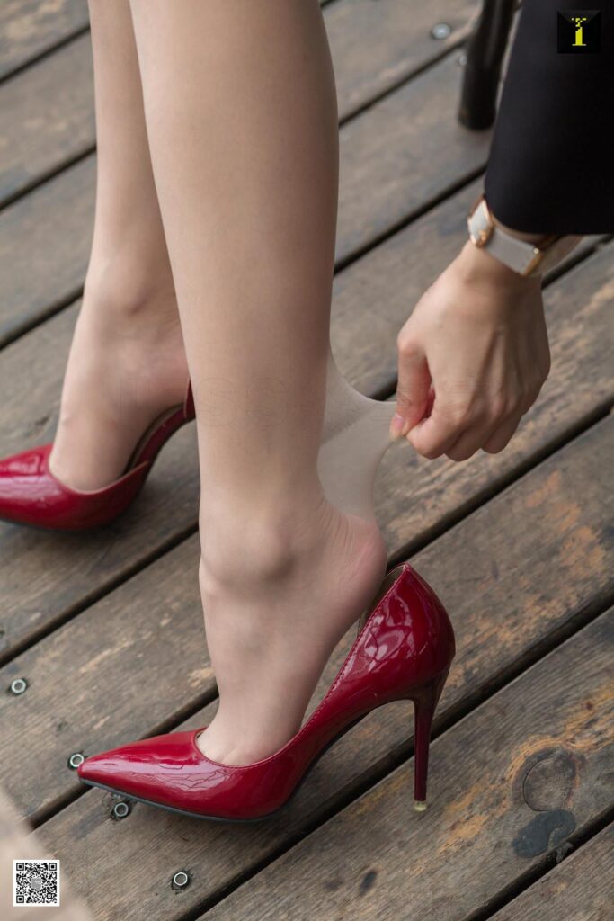 [IESS異思趣向] 2019.12.19 絲享家641：秋秋《秋領班的午休時間》[94P/34.1MB]插圖1