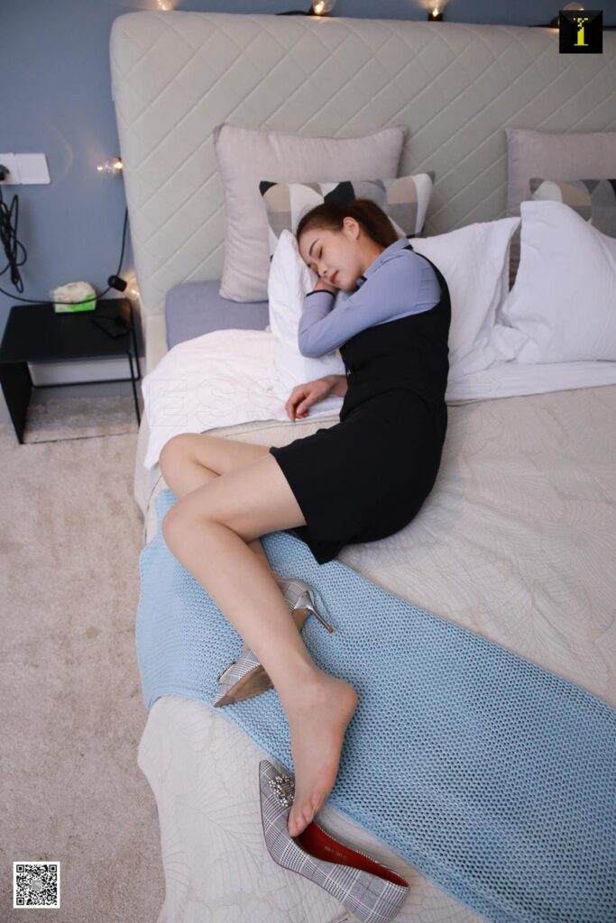 [IESS異思趣向] 2019.12.26 絲享家646：九妹《床邊午休的同事》[95P/35MB]插圖