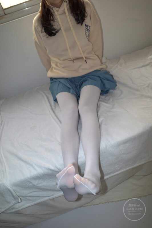 森蘿財(cái)團(tuán)寫真 有料 NO.024 出鏡：雪糕[84P/999MB]-無料攝影圈