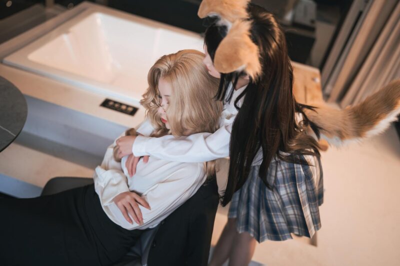 COS福利rioko涼涼子&面餅仙兒 096 女上司雙人版 [40P/1V/593MB]-無料攝影圈