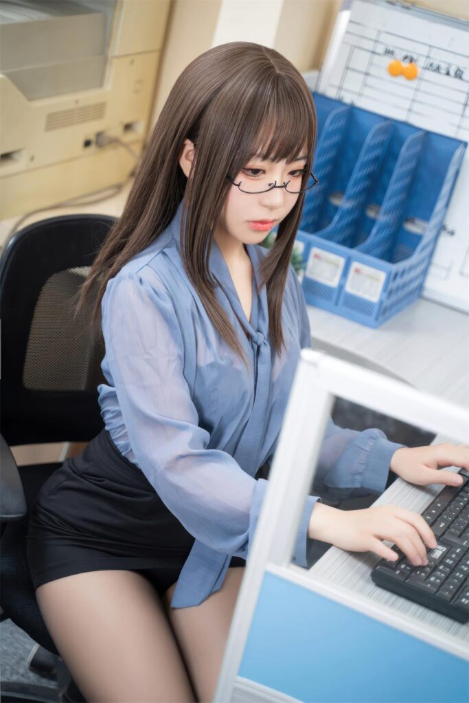 虎森森 NO.040 – 辦公室黑絲眼鏡娘[60P/471MB]插圖2